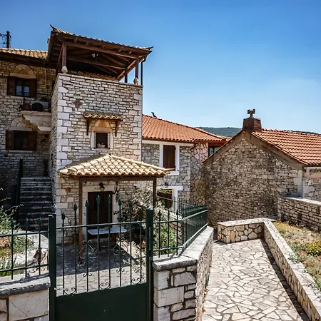 Alexana - Traditional House Ferienhaus