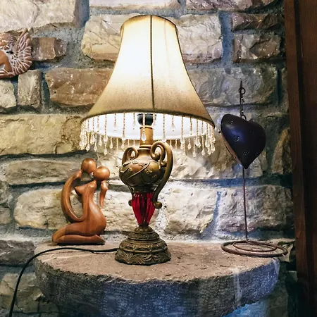 Alexana - Traditional House * Kato Figalia