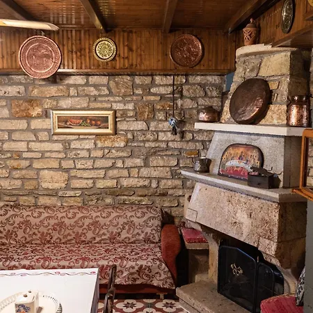 Alexana - Traditional House *