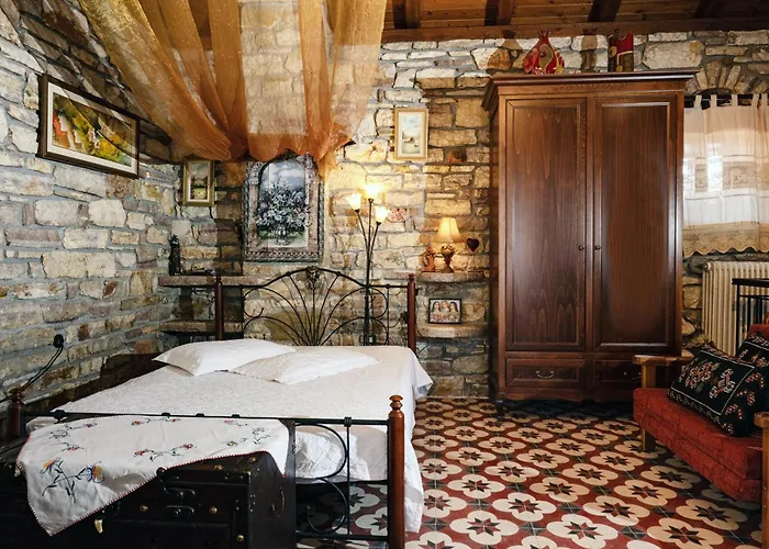Alexana - Traditional House Ferienhaus