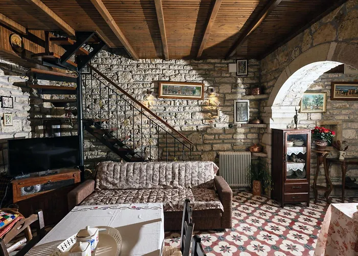 Alexana - Traditional House * Kato Figalia